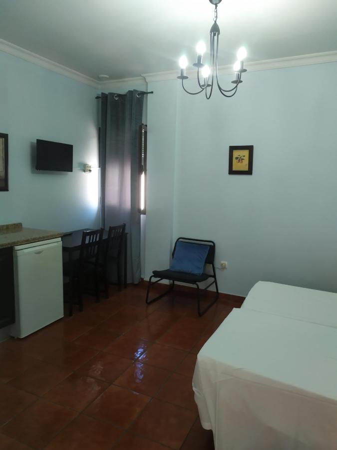 Apartamentos Turisticos Casa Cantillo Кармона Экстерьер фото